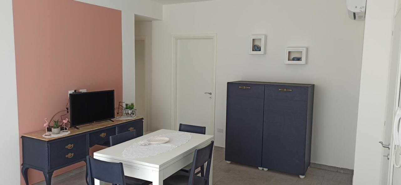 Casa Clara Al Mare Nel Salento Apartment Santa Maria al Bagno Luaran gambar