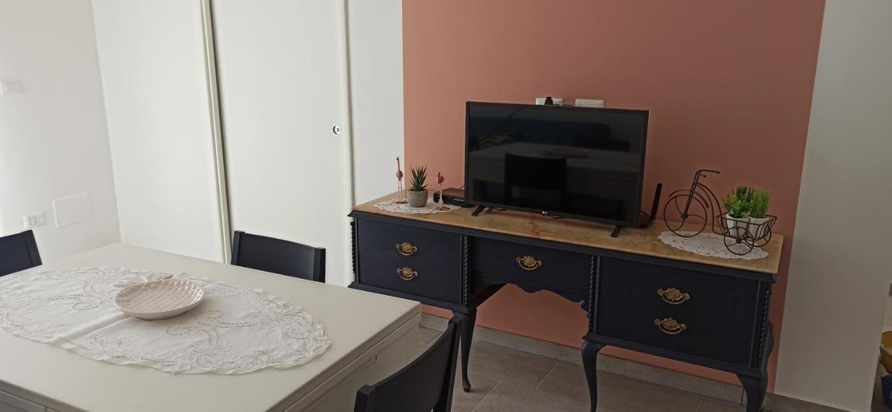 Casa Clara Al Mare Nel Salento Apartment Santa Maria al Bagno Luaran gambar