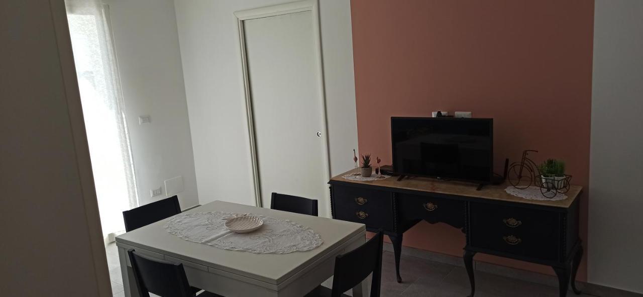 Casa Clara Al Mare Nel Salento Apartment Santa Maria al Bagno Luaran gambar